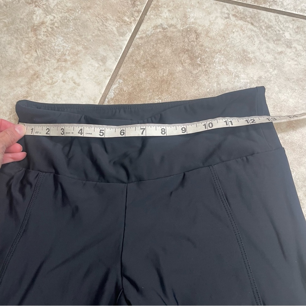Onzie Capri Activewear Yoga Leggings Womens M/L Black Strappy Paneled Pull On - Picture 7 of 10